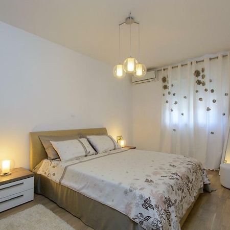 Sunrise App Apartment Трогир Екстериор снимка