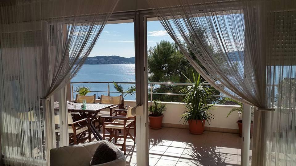Sunrise App Apartment Трогир Екстериор снимка
