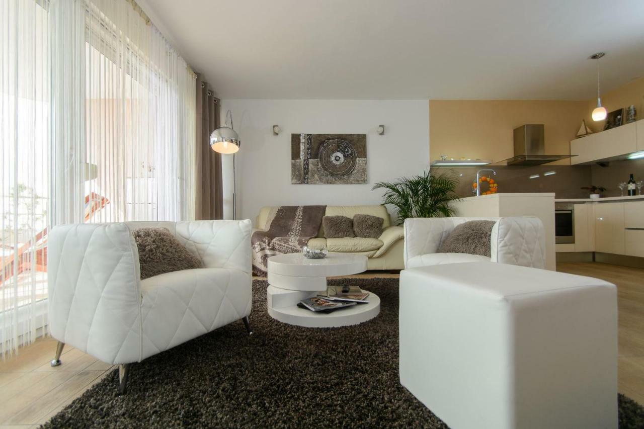 Sunrise App Apartment Трогир Екстериор снимка